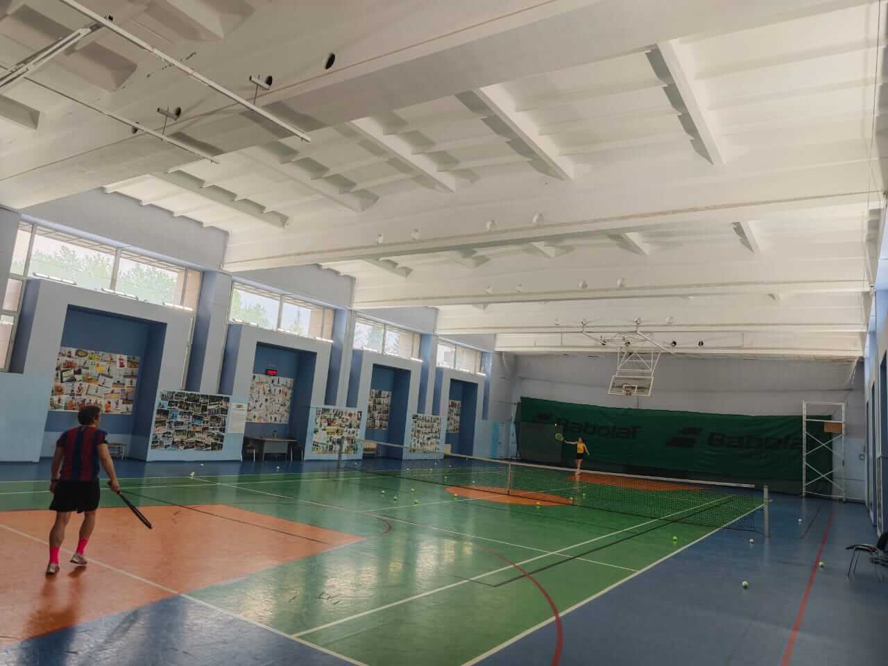 Тренировка по большому теннису для взрослых в Court and Racket